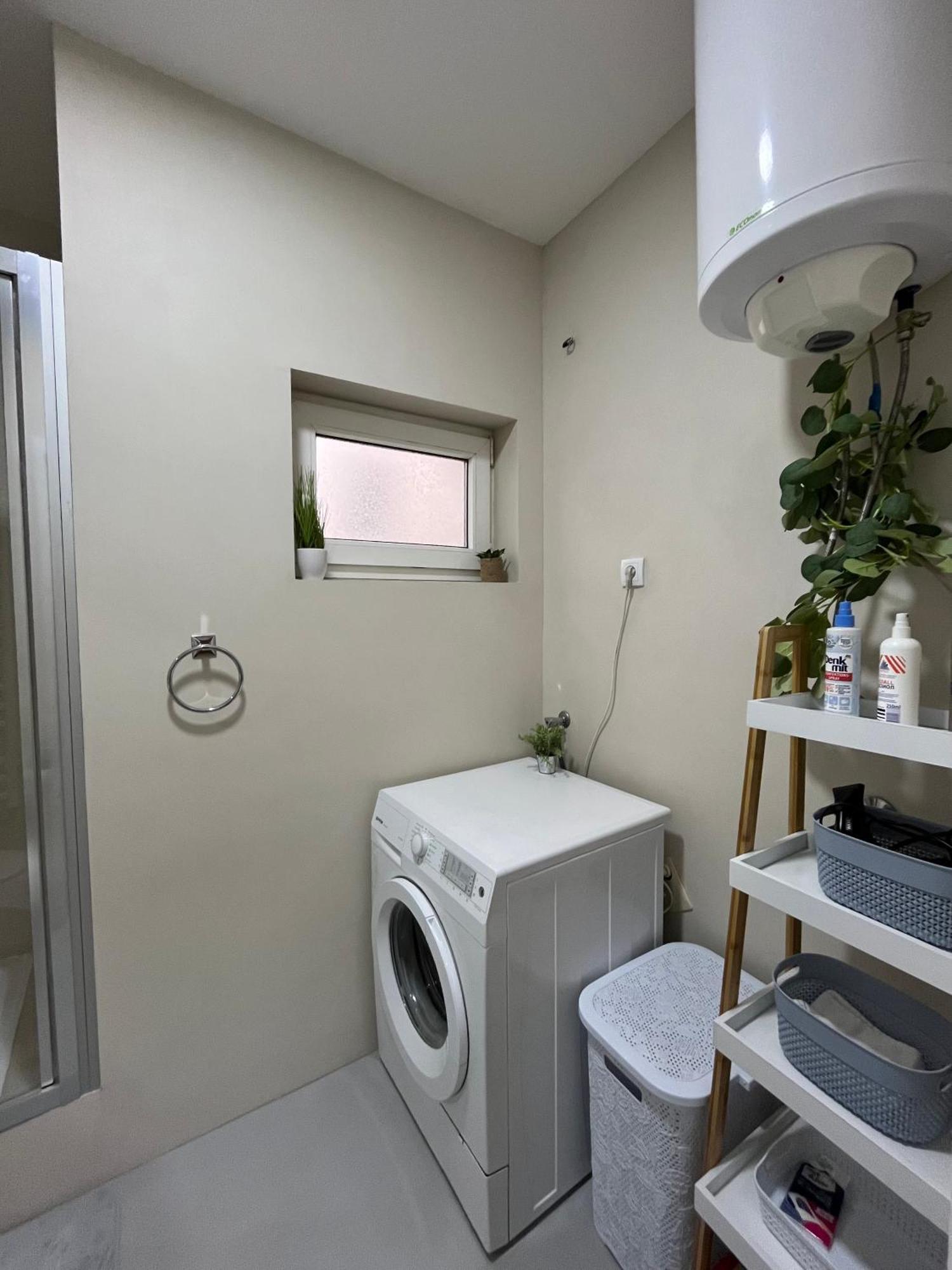 Apartment Vera With Free Garage Novi Sad Eksteriør bilde